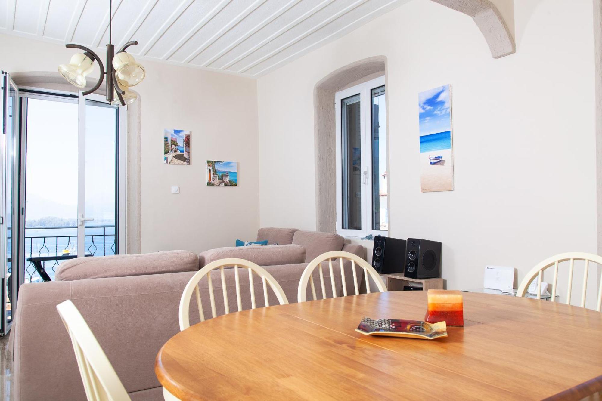 Villa @ Poros Poros Town 外观 照片