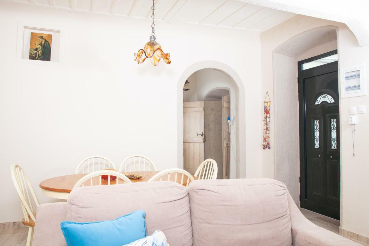Villa @ Poros Poros Town 外观 照片