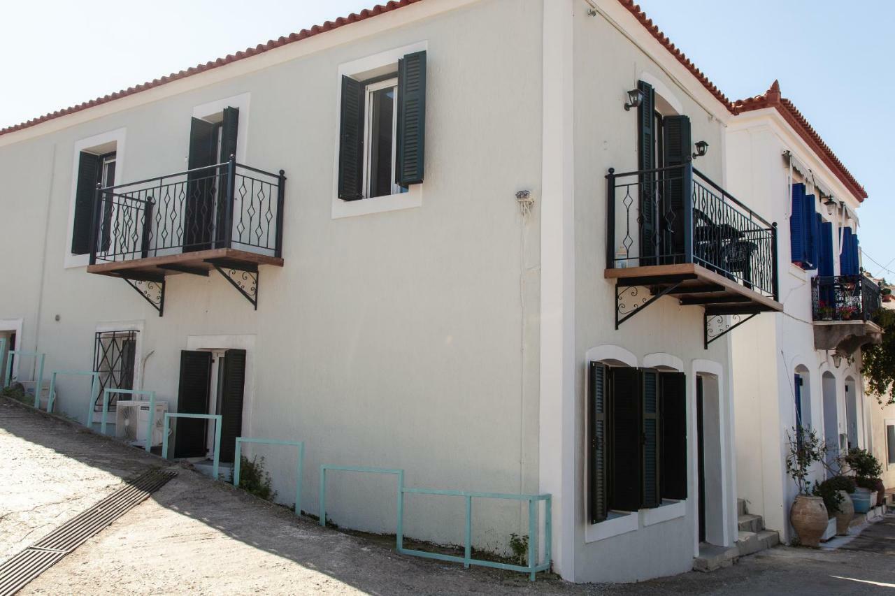 Villa @ Poros Poros Town 外观 照片